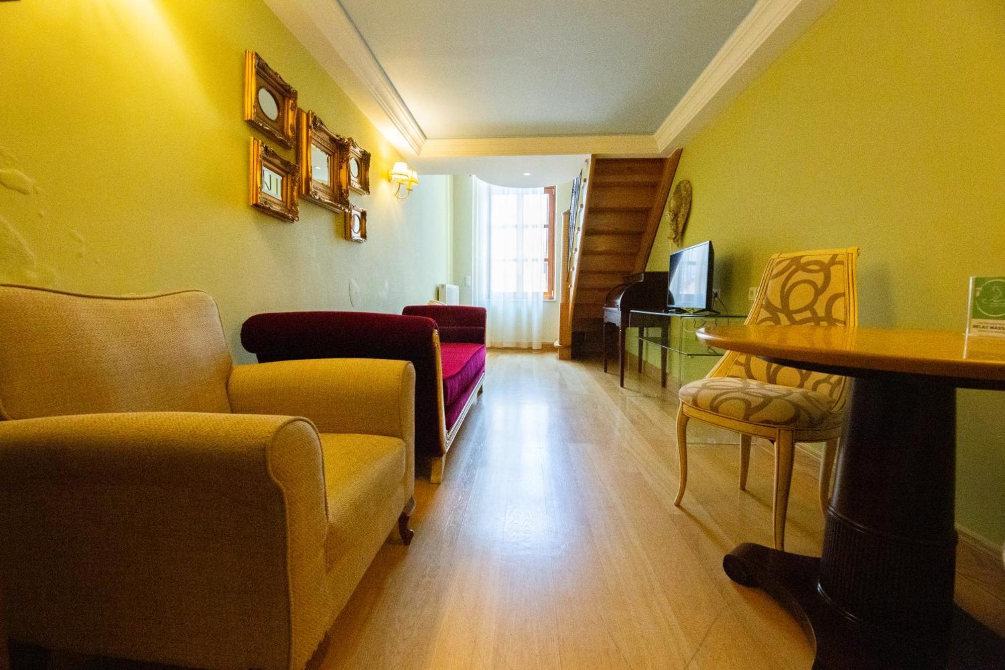 Aparthotel Civitas